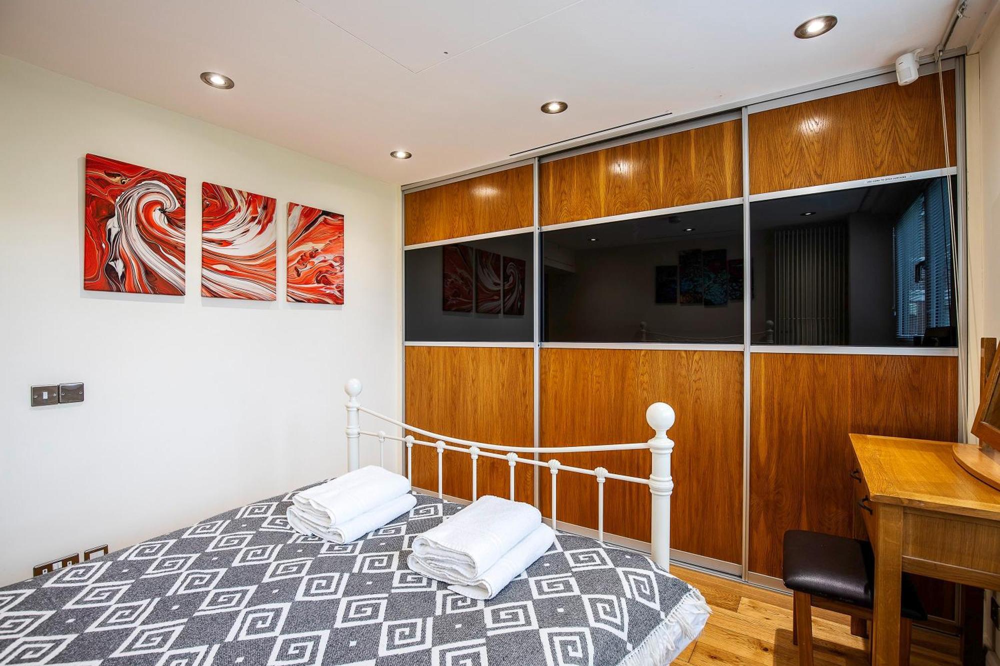 Tower Bridge 2Br Apartment For 6 With Terrace Londres Exterior foto
